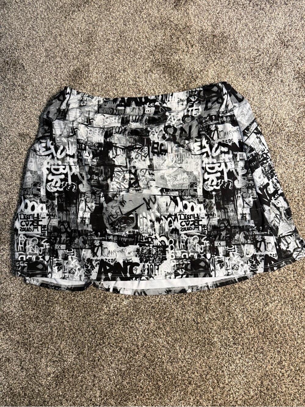 Foray Women's Golf Black & White Graffiti Print Skirt